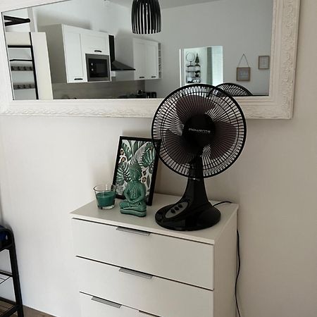 Cosy Loire, T2 Neuf, Front De Loire ,Vue Cathedrale,5Min A Pied Centre Ville Et Parking Prive Orleans Luaran gambar