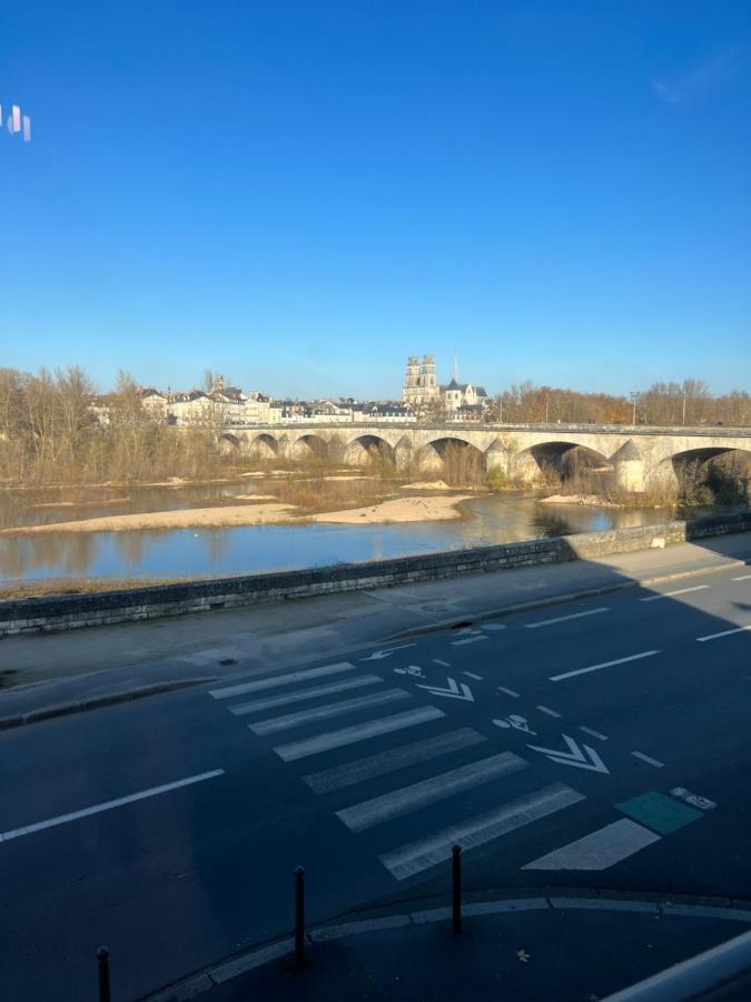 Cosy Loire, T2 Neuf, Front De Loire ,Vue Cathedrale,5Min A Pied Centre Ville Et Parking Prive Orleans Luaran gambar